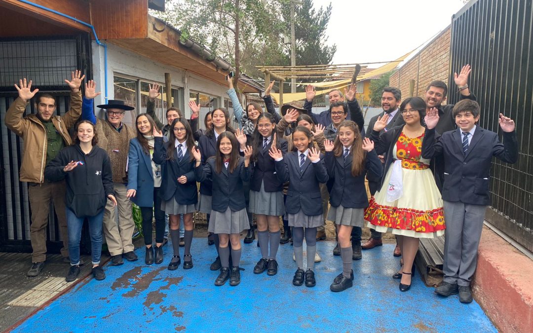 Se inaugura «Huerto Escolar» en escuela Santa Marta de Liray