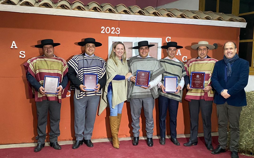 Asociación de rodeo Chacabuco premia a los y a las mejores temporada 2022-2023