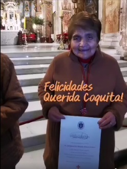 Georgina Palacios, la conocida «Coquita» es condecorada con la Cruz Apóstol Santiago