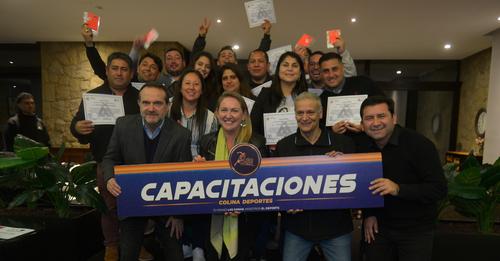 Ceremonia de Certificación de Cursos para Clubes Deportivos en Colina